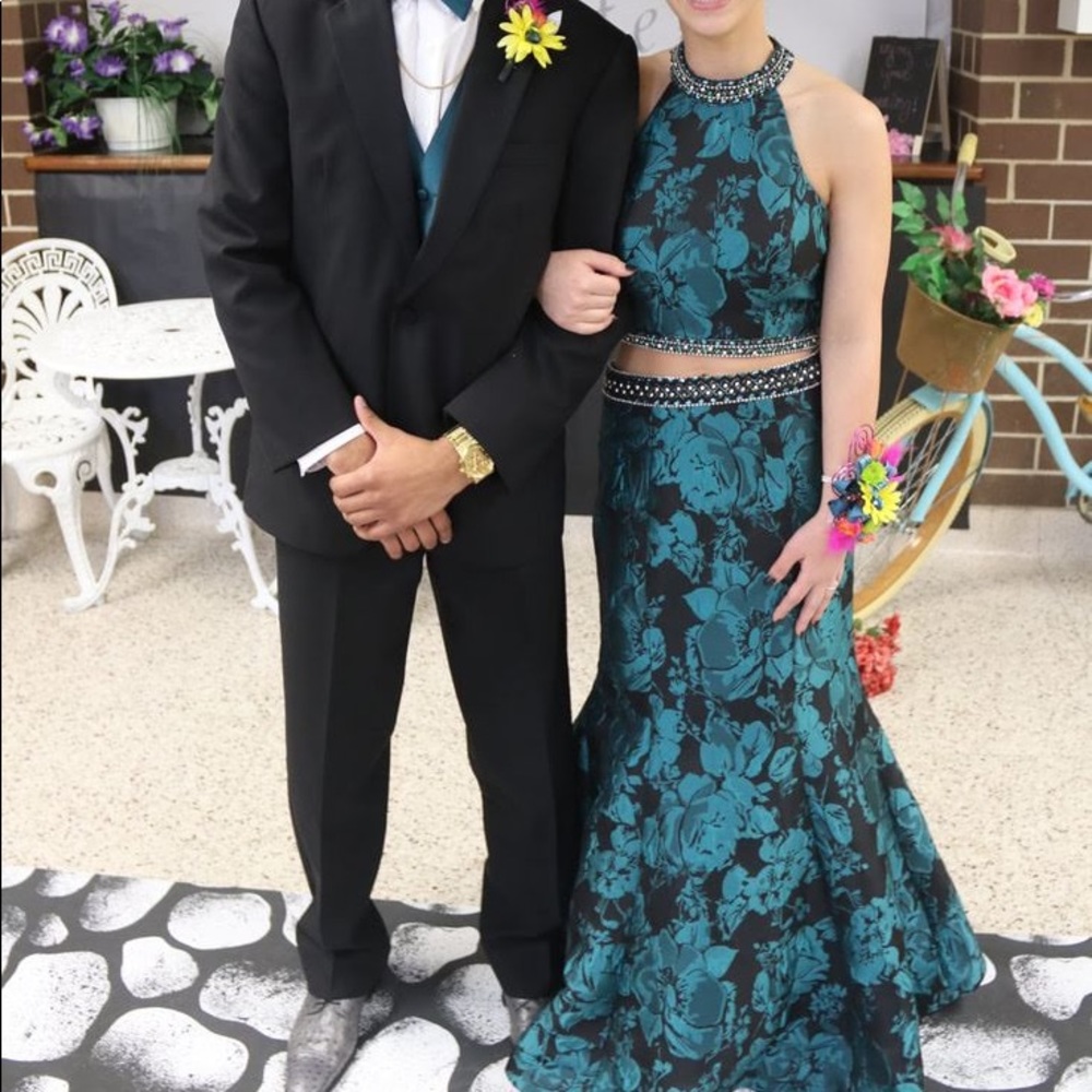 Prom dress